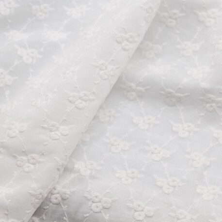 Broderie anglaise ivoire